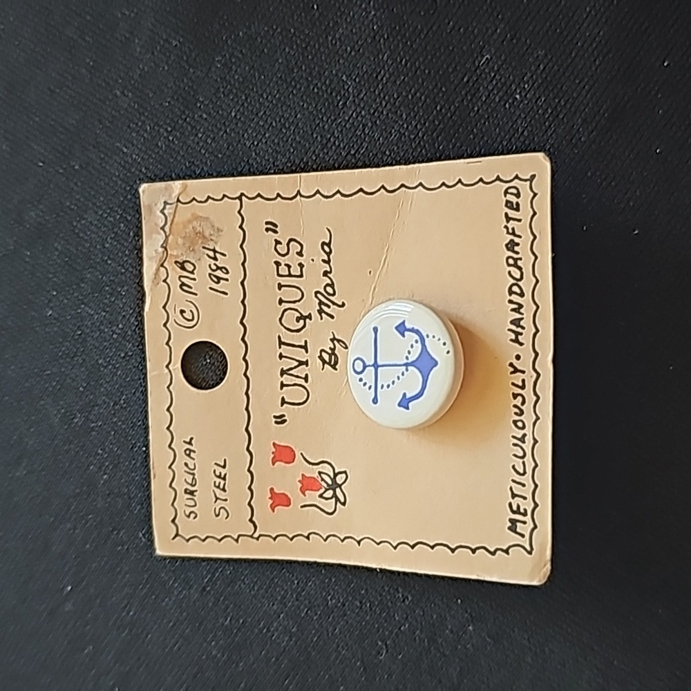 1984 "Uniques" By Maria Anchor Pin 🐈53